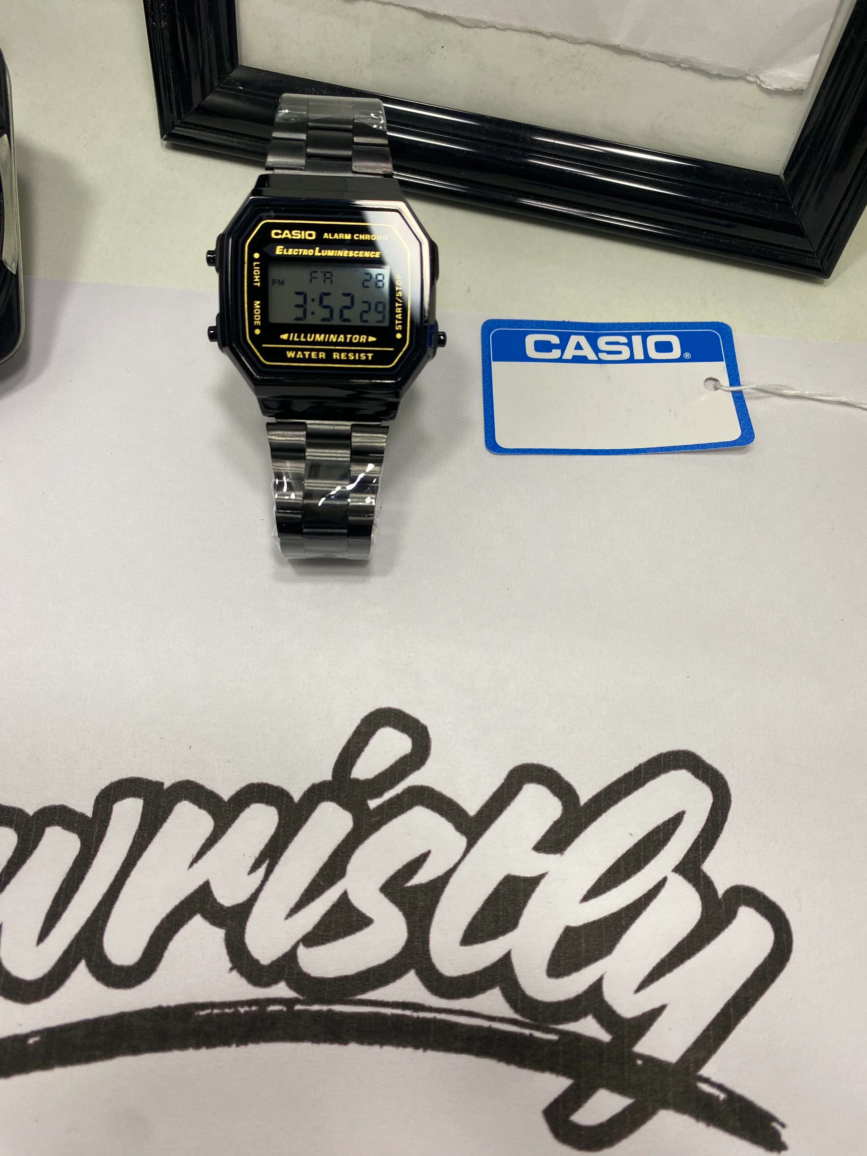 Vintage A168 Unisex - Digital Watch | 1:1 Quality - Image 3