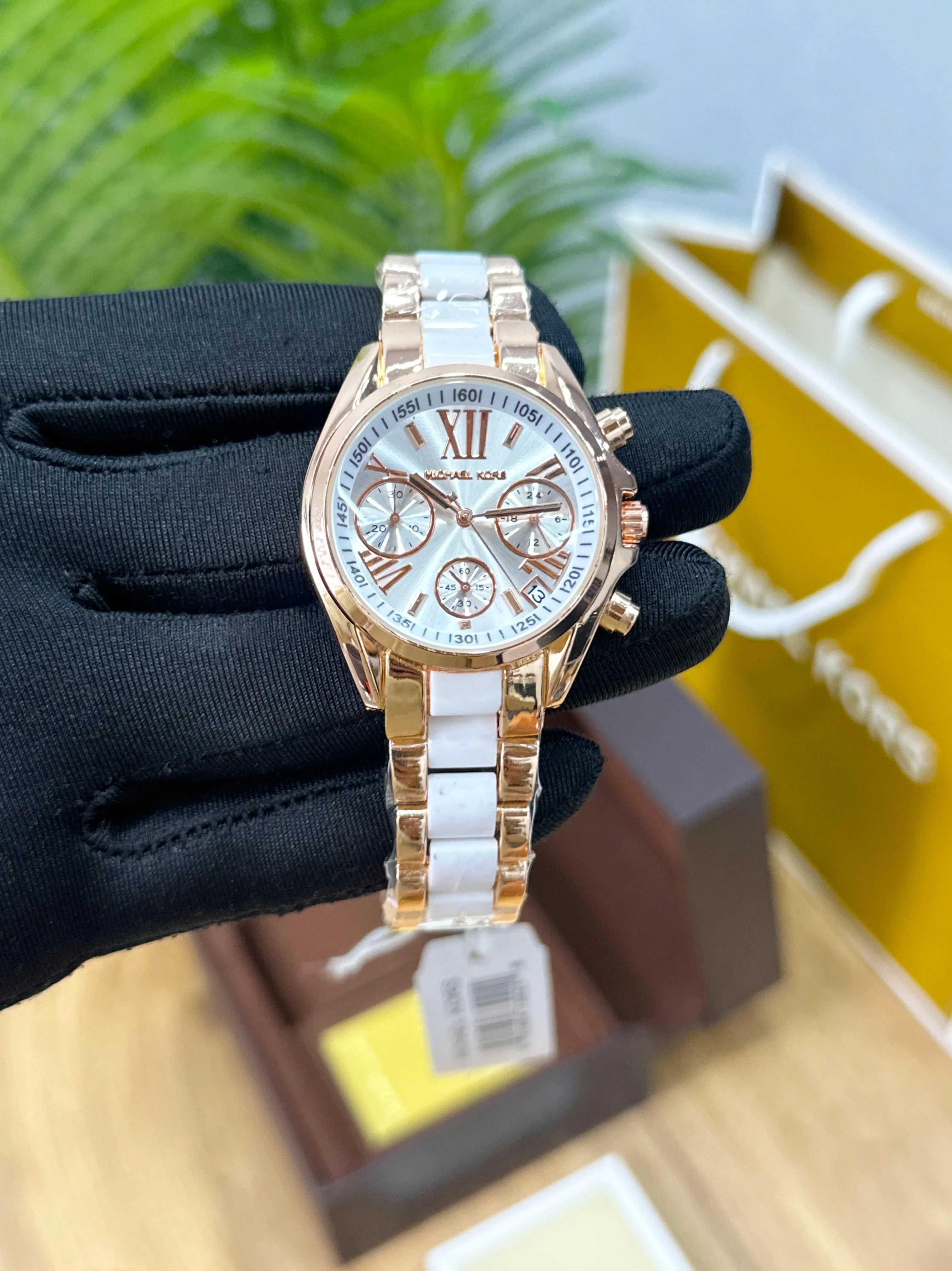 MK | WM05| White Women's Watch | 1:1 Quality- WHITE - Image 3