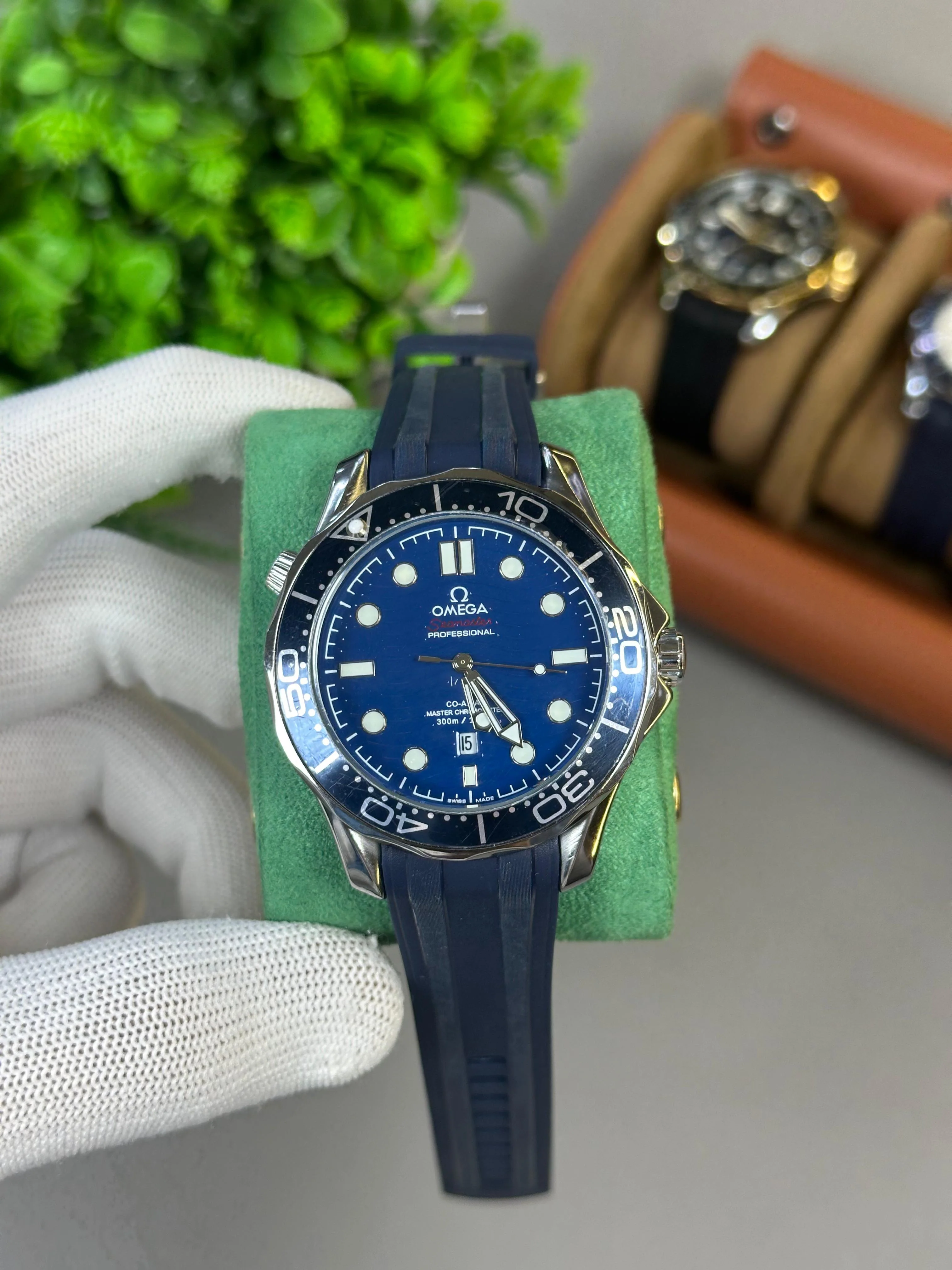 Seamaster Diver 300 Summer Blue 42mm - Image 4